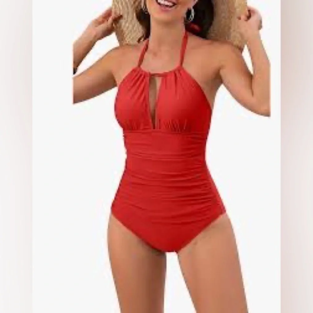 Cupshe Keep Secrets l Retro High Neck Keyhole Tummy Control Red Halter NWOT
